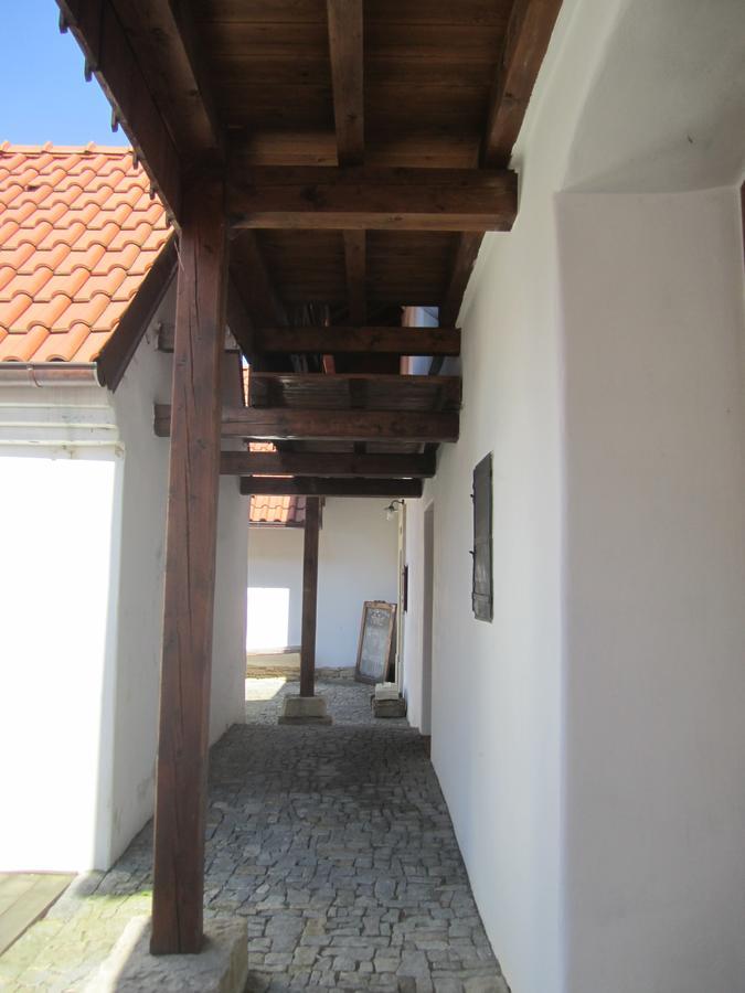 Holubnik Statecnych Zen Kralovych Hotel Luže Eksteriør billede